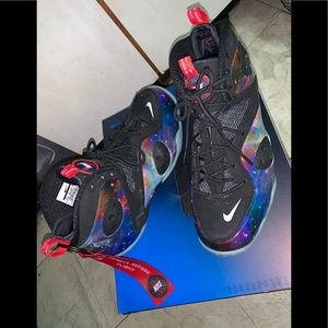 Nike rookie zoom galaxy